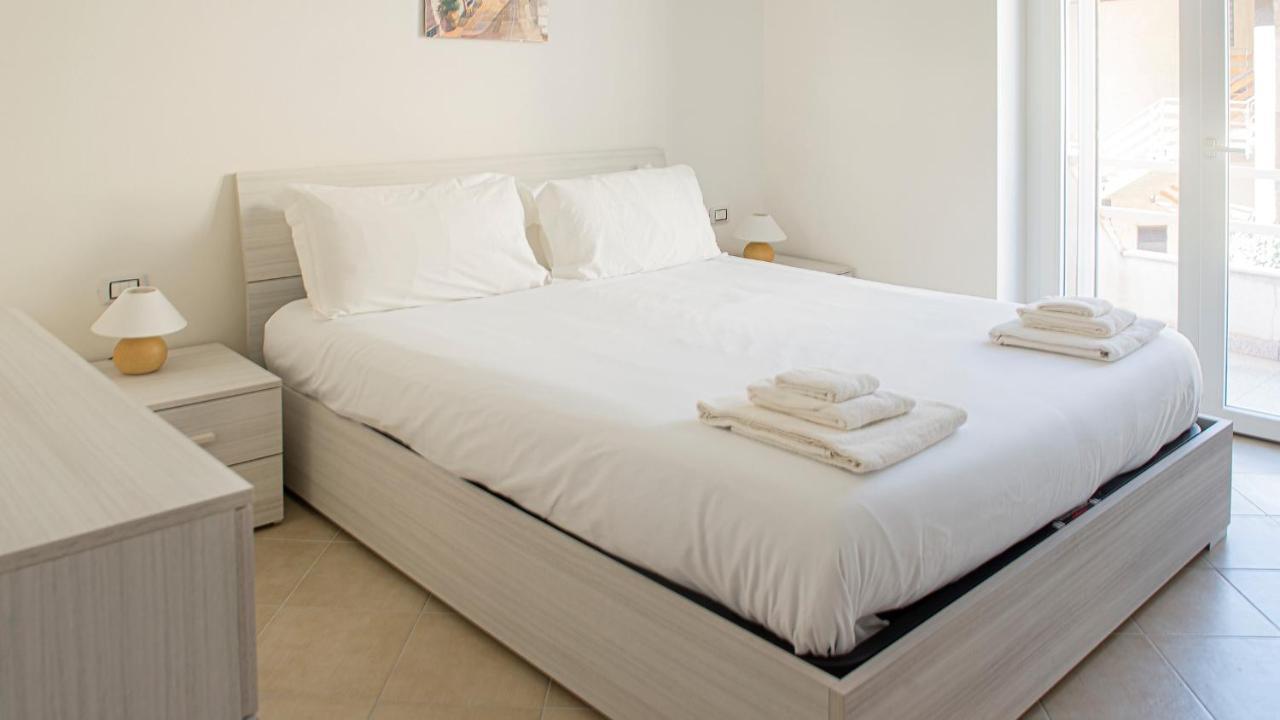 La Maddalena 20 Apartment อาลเกโร ภายนอก รูปภาพ